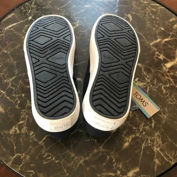 NEW🌟Ortholite TOMS Alp Fenix Platform Slip On Black‎ Canvas Sz 9.5 career comfy