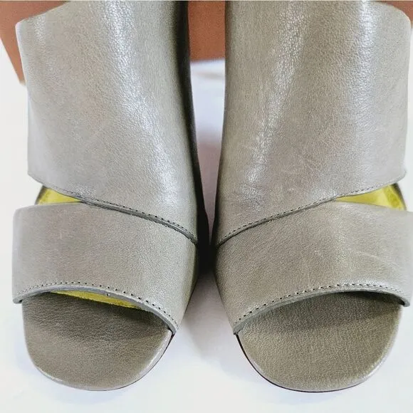 NIB COACH Manhattan Soft Vintage Leather Pump Open Toe Heels In Slate Grey 7.5
