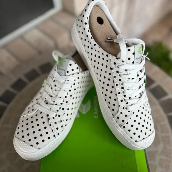 NIB Oca Low White Canvas Black Polka Dot Sneakers 11M/12.5W