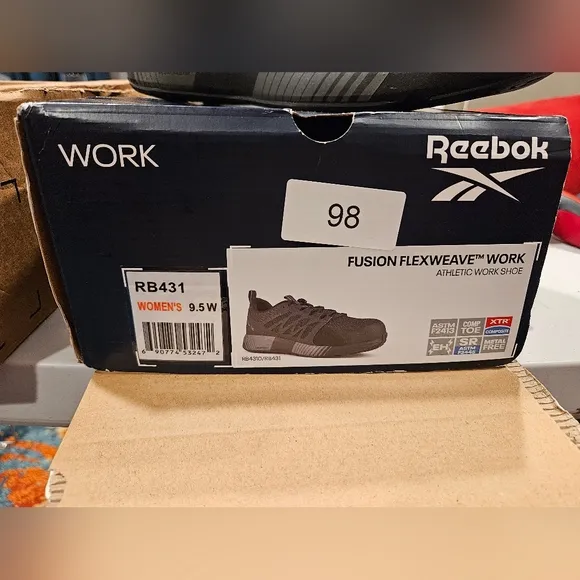 NIB Reebok Fusion Flexwave Composite Toe Shoe - Womens 9.5