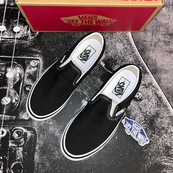 NIB Vans