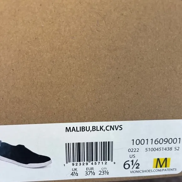 NIB Vionic Beach Malibu Canvas Slip Ons Women's Size 6.5 M Black White Shoes