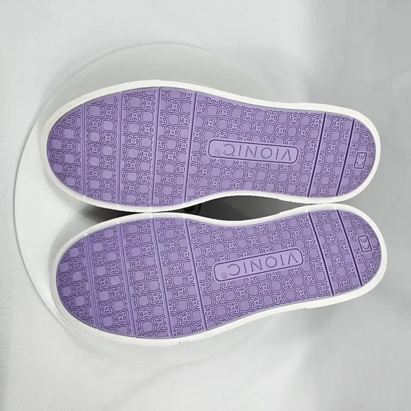 NIB Vionic Kimmie Perforated Suede Slip-On Sneaker Tennis Shoe Pull-On Black 7.5