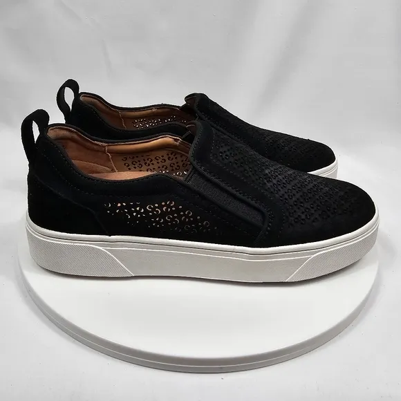 NIB Vionic Kimmie Perforated Suede Slip-On Sneaker Tennis Shoe Pull-On Black 7.5