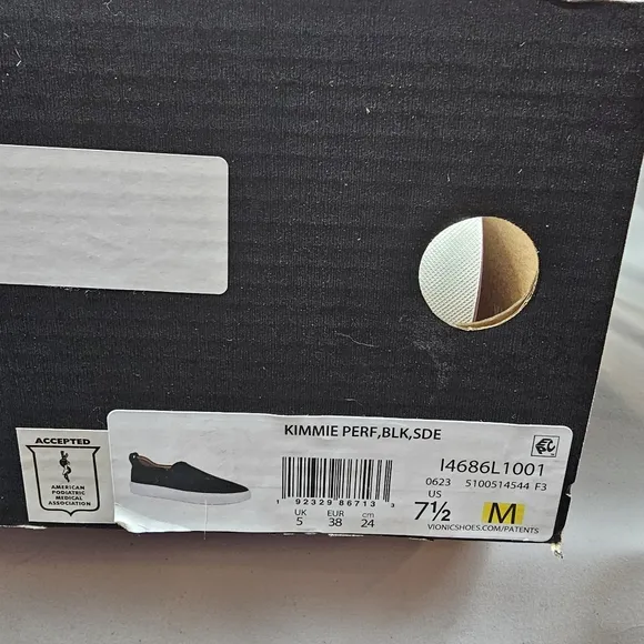 NIB Vionic Kimmie Perforated Suede Slip-On Sneaker Tennis Shoe Pull-On Black 7.5