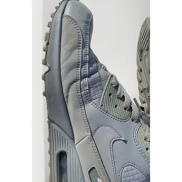 Nike Air Max 90 Triple Wolf Grey Mens Size 11.5 Shoes CN8490-001