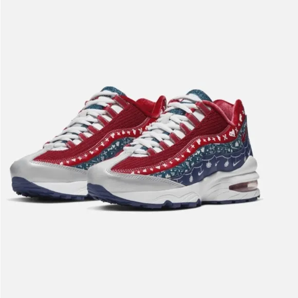 Nike Air Max 95 Girls Shoes Size 3Y, Color: White/University Red •slightly used