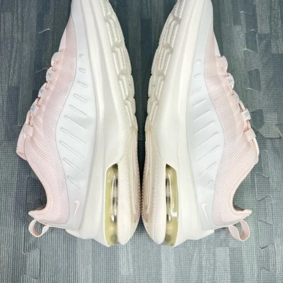 Nike Air Max Axis Sneakers Women Size 10 Particle Pink/White