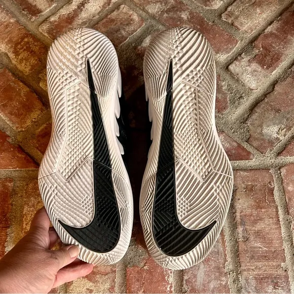 Nike Air Zoom Vapor X HC AA8030-010 Black and White Athletic Shoes