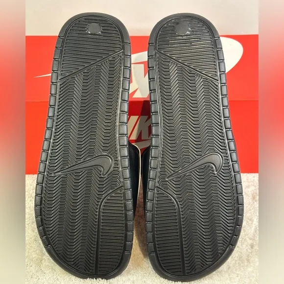 Nike Benassi JDI Slides
