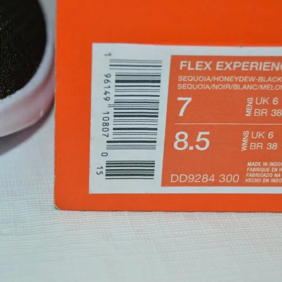 Nike Flex Experience Run 11 Unisex Road Running Size Men's 7 Women's 8.5 (New)
