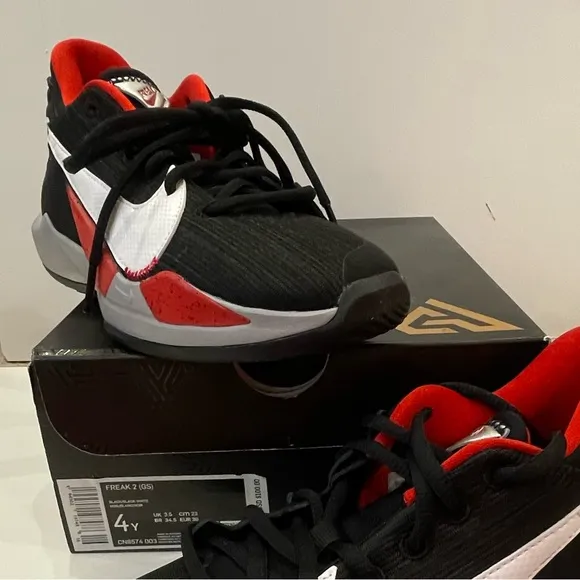 Nike Freak 2 GS cn8574 new in box