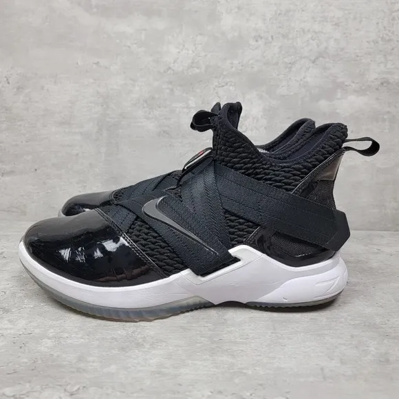 Nike LeBron Soldier 12 SFG Black Mens Size 9 Basketball Shoes Sneakers