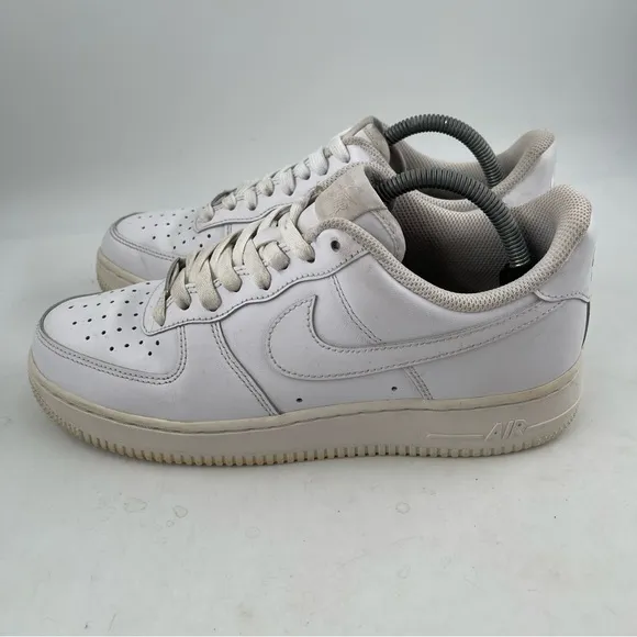 Nike Men’s Air Force 1 ‘07 Triple White Leather Sneakers Shoes - Size 8.5