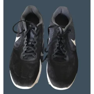 Nike Men's Running Shoes Size 10W Black/White Mesh Lightweight Breathable Athlet