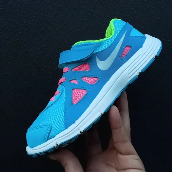 NIKE Revolution 2 (PSV) #555091-402