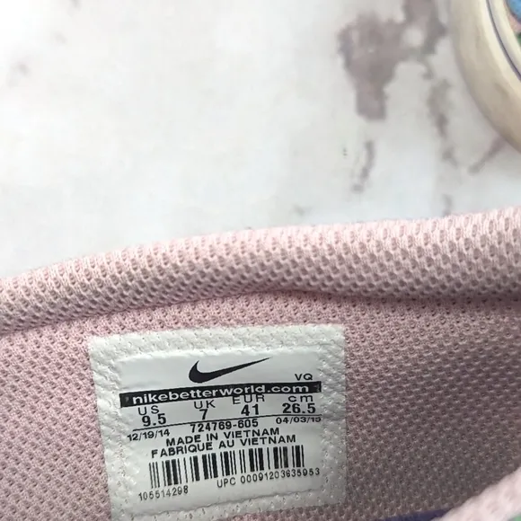 Nike Toki Pink Aloha Floral Sneakers Size 9.5 Canvas Slip On Shoe 724769-605