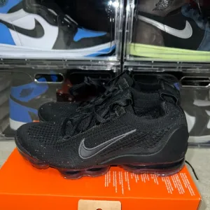 Nike Vapormax 2021 Flyknit GS Black Anthracite DB1550-001 Size 4.5Y
