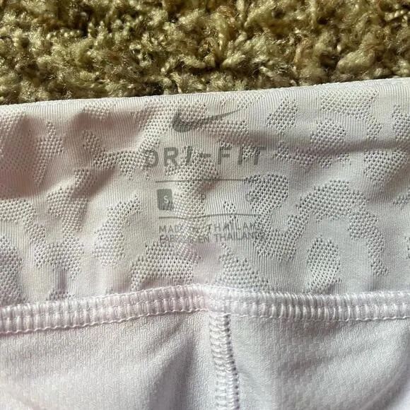 Nike Wmns Breathe Fairway 15&quot; Golf Skorts Sample