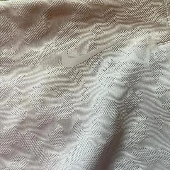 Nike Wmns Breathe Fairway 15&quot; Golf Skorts Sample