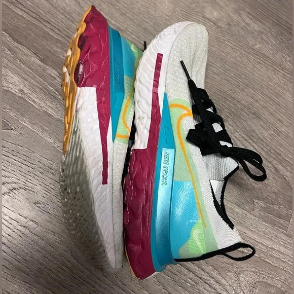 Nike Women's React Infinity 3 Running Shoes 7