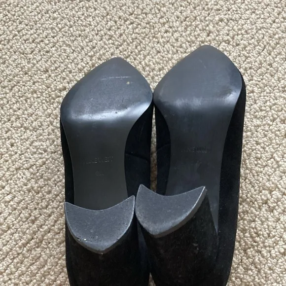 Nine West Suede Short Block Heel Pumps Black Size 8 Soft Leather Upper Like New