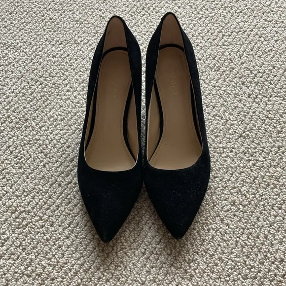 Nine West Suede Short Block Heel Pumps Black Size 8 Soft Leather Upper Like New