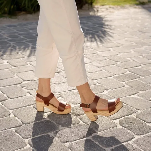 Nisolo x Anthropologie all day open toe clog new in box brandy color