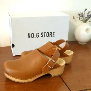 No. 6 clogs in palomino with shearling lining