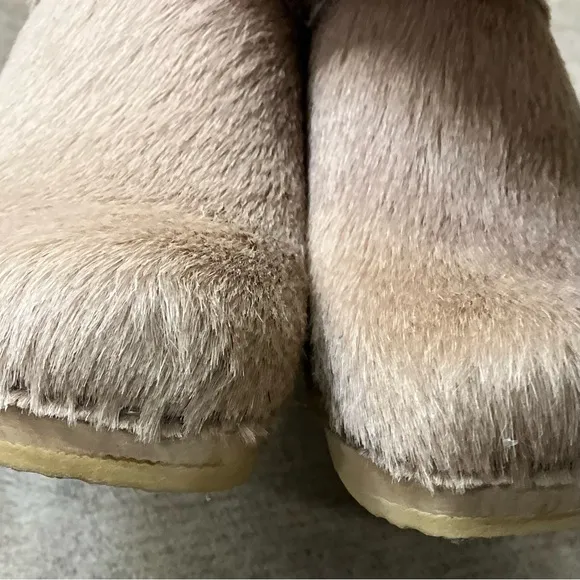 No 6 Old School Pony Hair Clogs