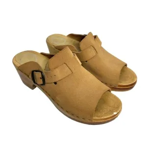NO. 6 Womens Wooden Clog Sandals Open Toe Size 38 US 7.5 Tan Slip On Clogs