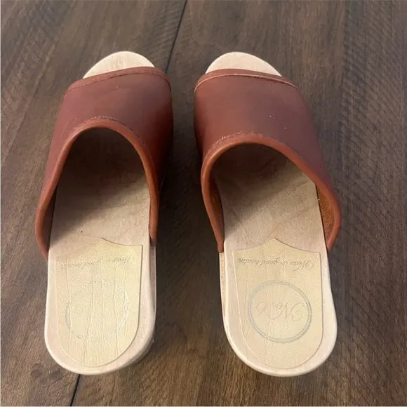 No.6 Daria Mid Heel Clogs sandals size 35 5