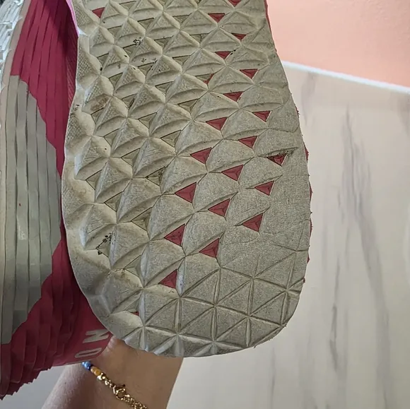 NOBULL 9.5 Knit Runners Pink Athletic Shoes Breathable Mesh Lightweight