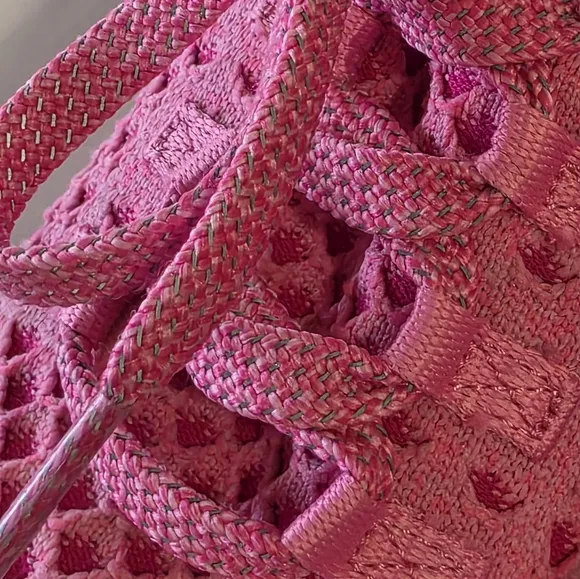 NOBULL 9.5 Knit Runners Pink Athletic Shoes Breathable Mesh Lightweight