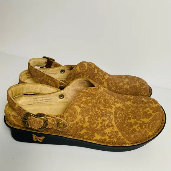 NWOB Alegria Leather Adjustable Backstrap Clogs Myrtle Peaceful Easy EU 39
