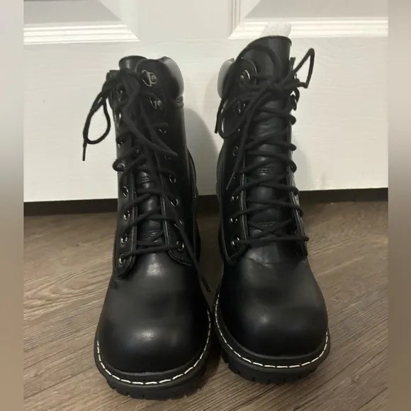 NWOB Dolls Kill / dELiA*s Black Record Shopping Ankle Boots