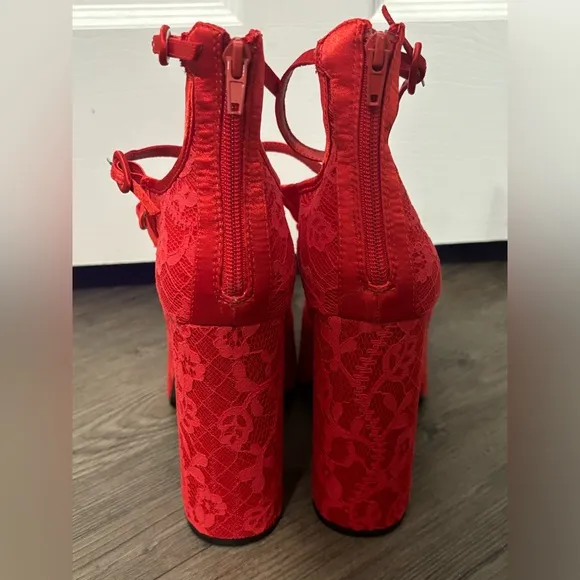 NWOB Dolls Kill / Sugar Thrillz Love Smiling Melody Platform Heels