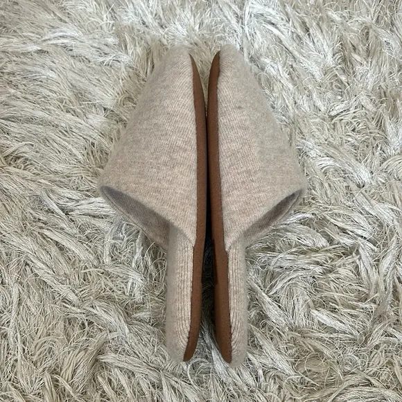 NWOB Garnet Hill Cozy Cashmere Slides Slippers in Oat Heather size M (8-9)