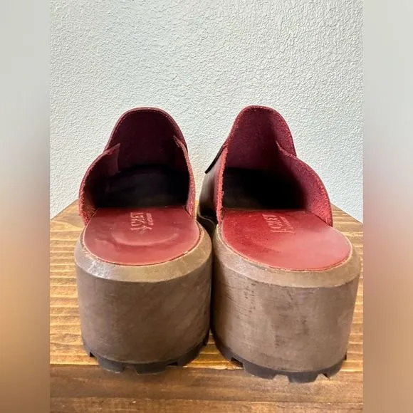 NWOB J. Crew Leather Wooden Round Toe Clog Shoe Made in Italy Size 38