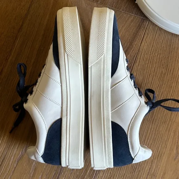 NWOB J Slides Gabbie Sneaker in White and Navy