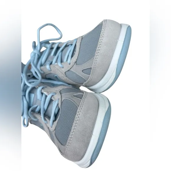 NWOB New Balance 877v1 WW877SB Sneakers Women's US  9.5 Silver Walking Shoes