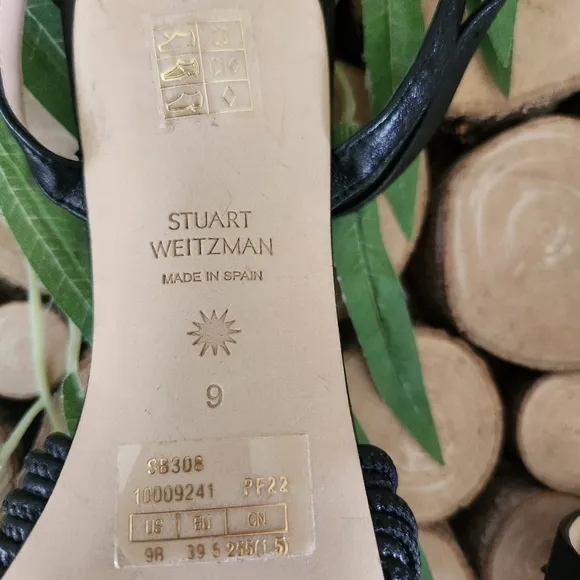 NWOB Stuart Weitzman Twist Sleek Heels