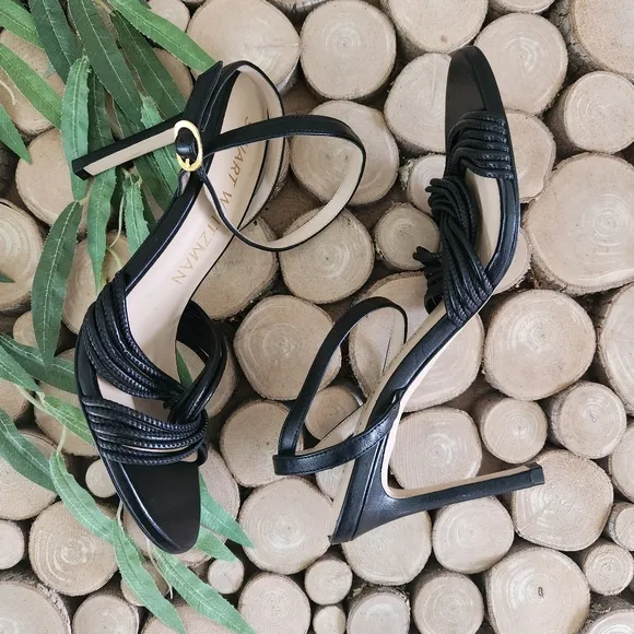 NWOB Stuart Weitzman Twist Sleek Heels