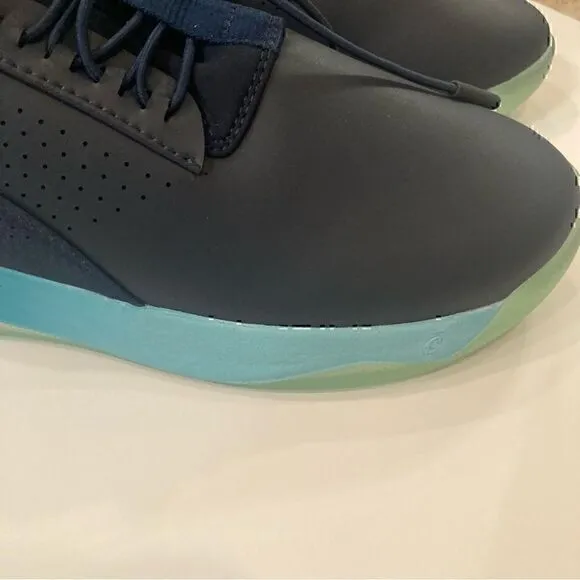 NWOB Clove Limited Edition Sneaker in Aqua Blue Size 9.5