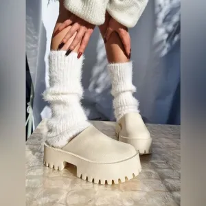 NWOB Jeffrey Campbell Clogge Rubber Platform Clogs in Sea Salt/Beige size 7