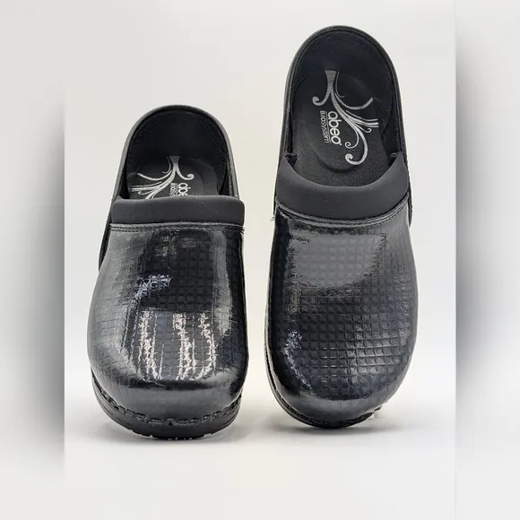 NWOT ABEO Biosystem Ellie Black Patent Leather Clogs Slip Resistant - Size 6.5 N