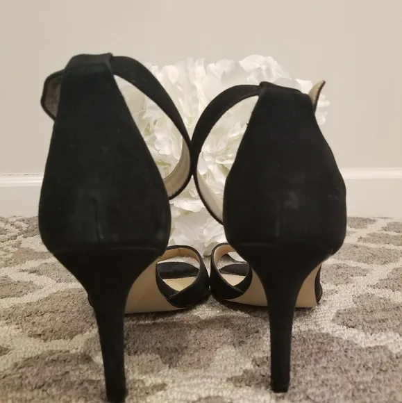 NWOT Audrey brooke black suede strappy heels