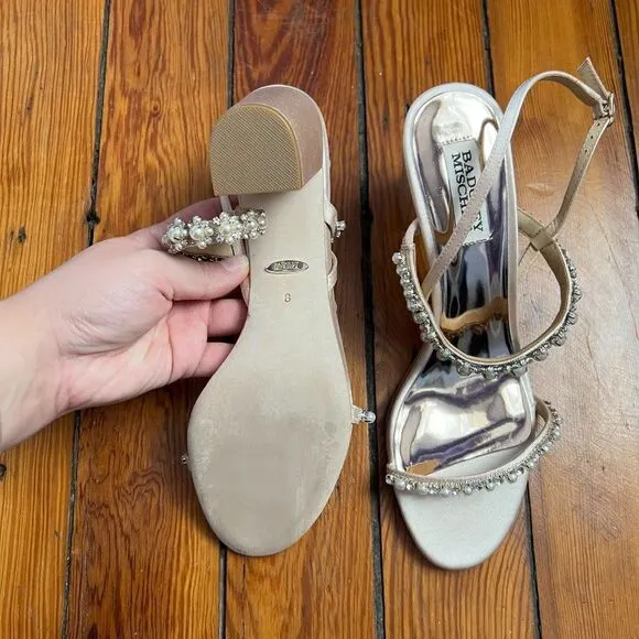 NWOT Badgley Mischka Natasha Soft Nude Light Pink Pearl Crystal Block Heels 8