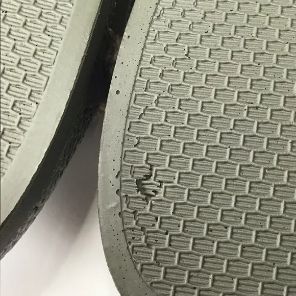 NWOT CALME by JOHNNY WAS Space Camo Slides.