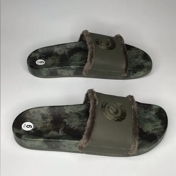 NWOT CALME by JOHNNY WAS Space Camo Slides.